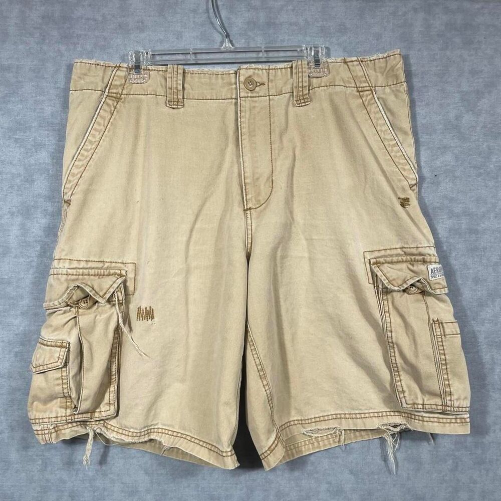 Vintage Aeropostale baggy paratrooper cargo shorts.
